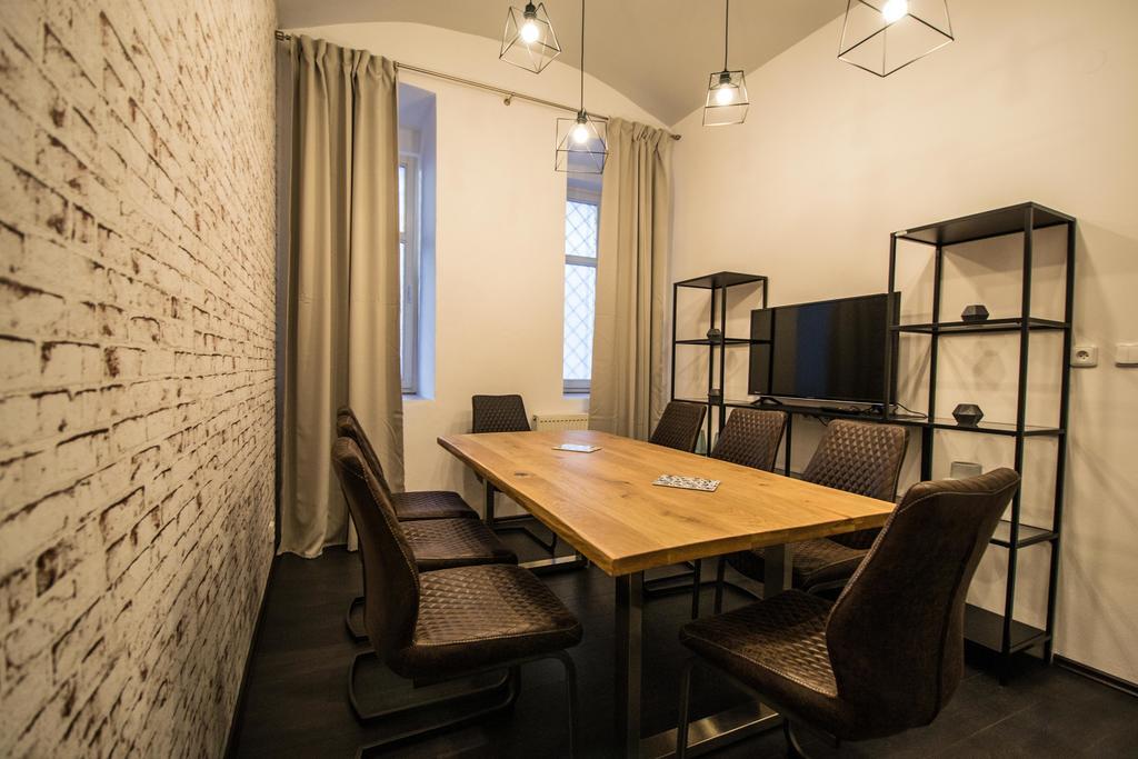 פראג Brooklyn Sauna Apt By Ruterra מראה חיצוני תמונה