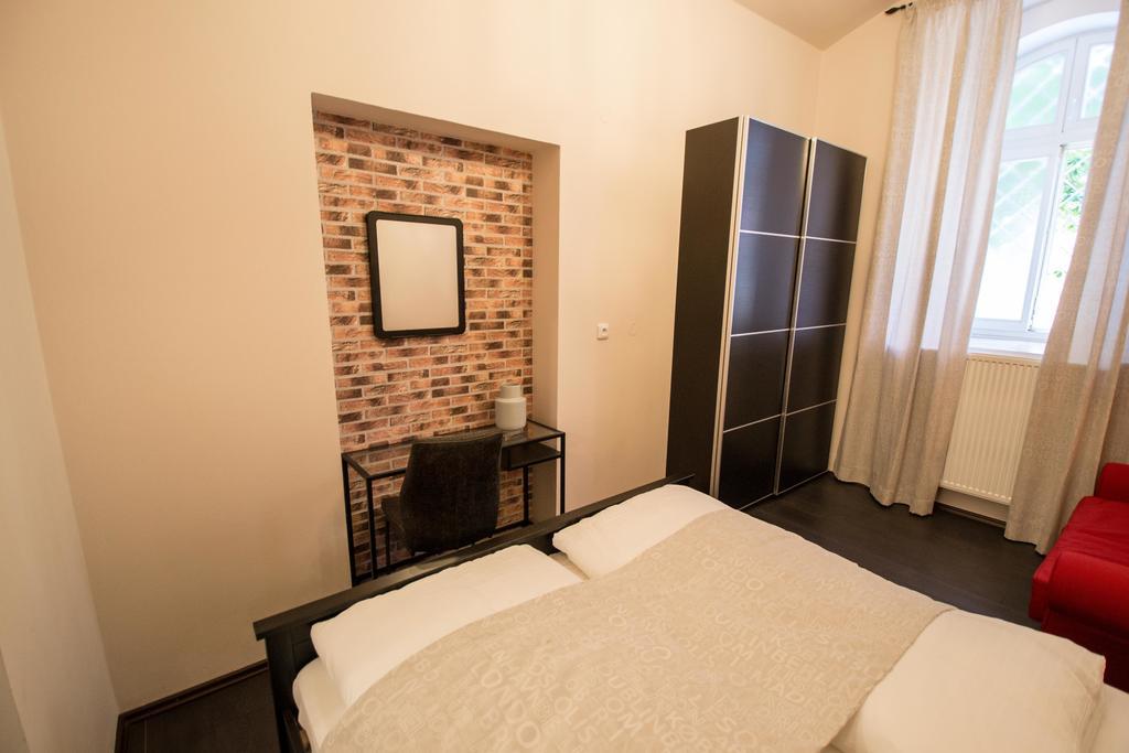 פראג Brooklyn Sauna Apt By Ruterra מראה חיצוני תמונה