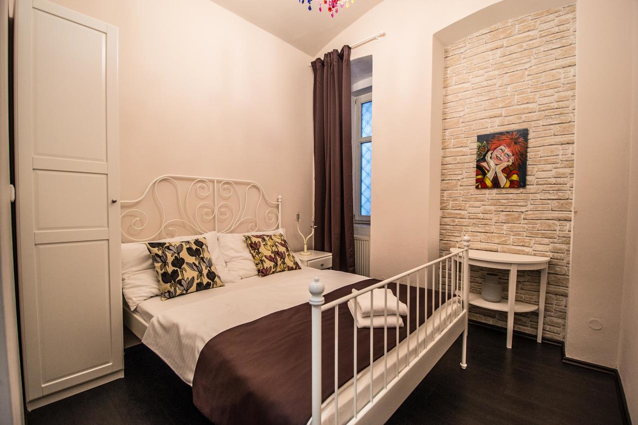 פראג Brooklyn Sauna Apt By Ruterra מראה חיצוני תמונה